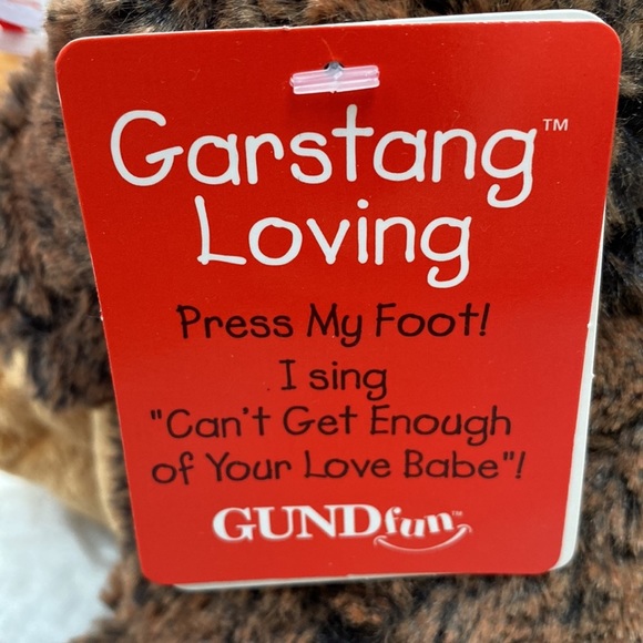 Gund Fun brown singing monkey plush toy with plush red heart Size OS - Picture 10 of 16